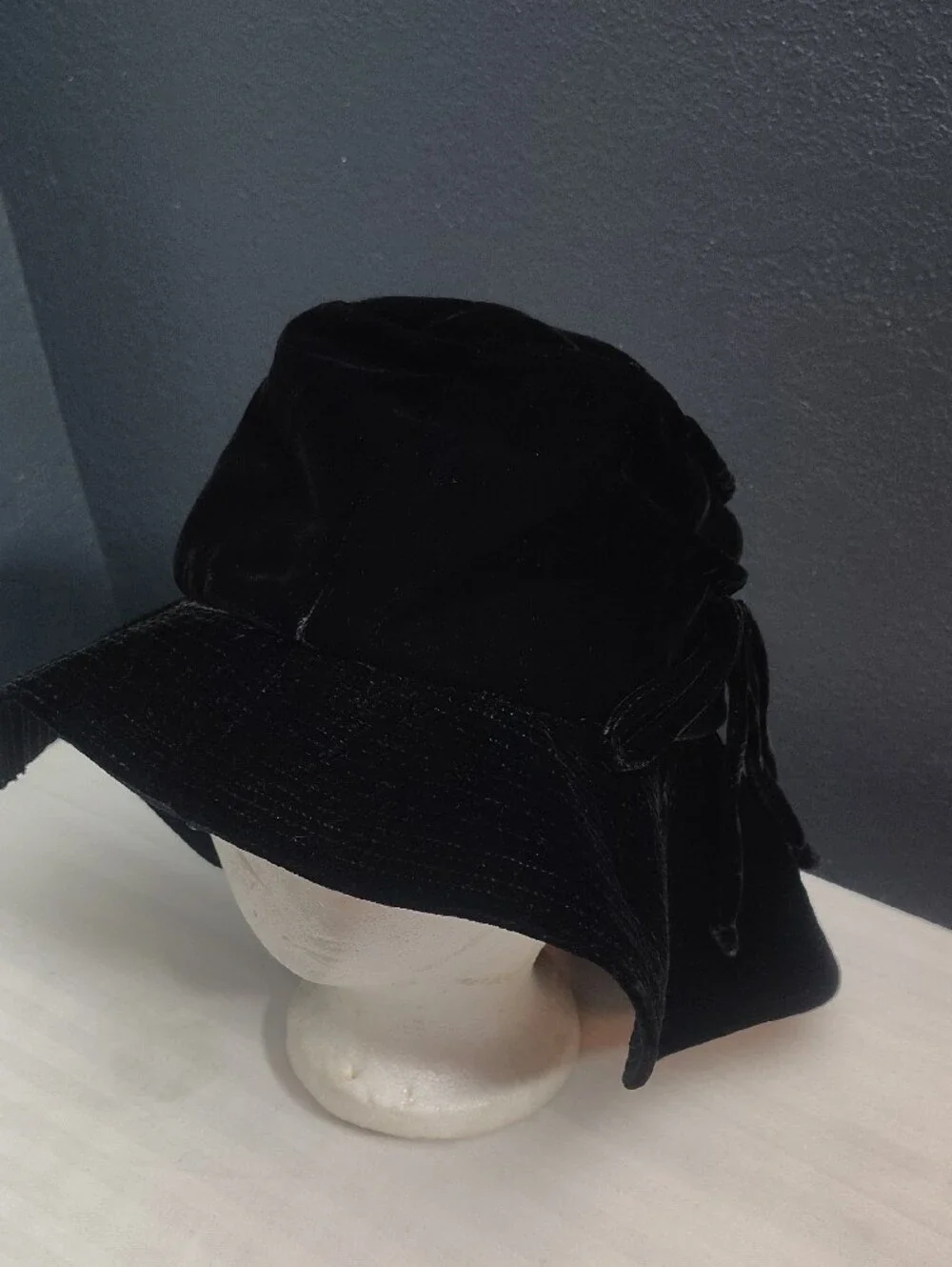Rare Vintage Marshall Field & Co Black Velvet Slouch Bucket Floppy Hat 1960s S